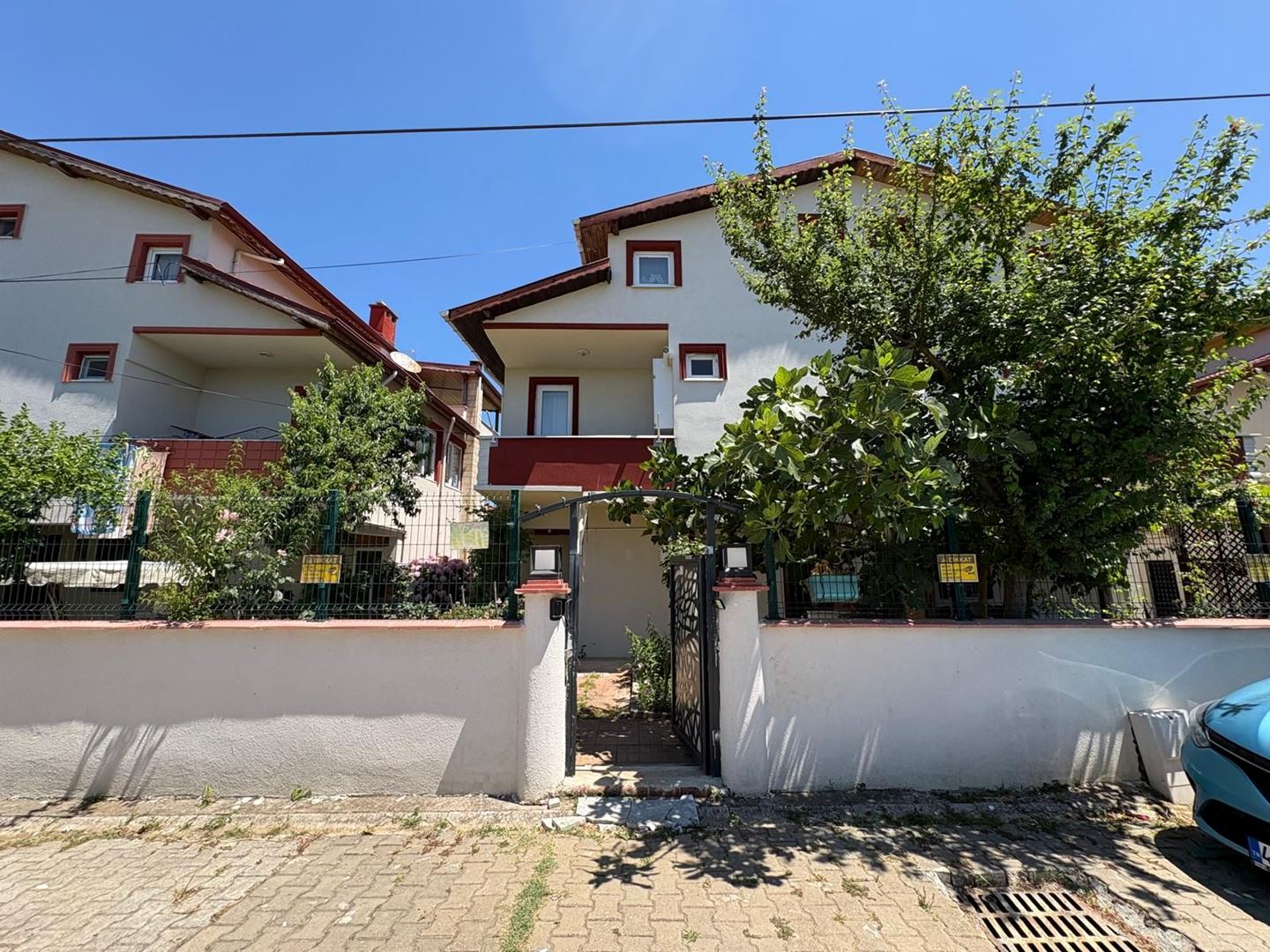 Property-photo
