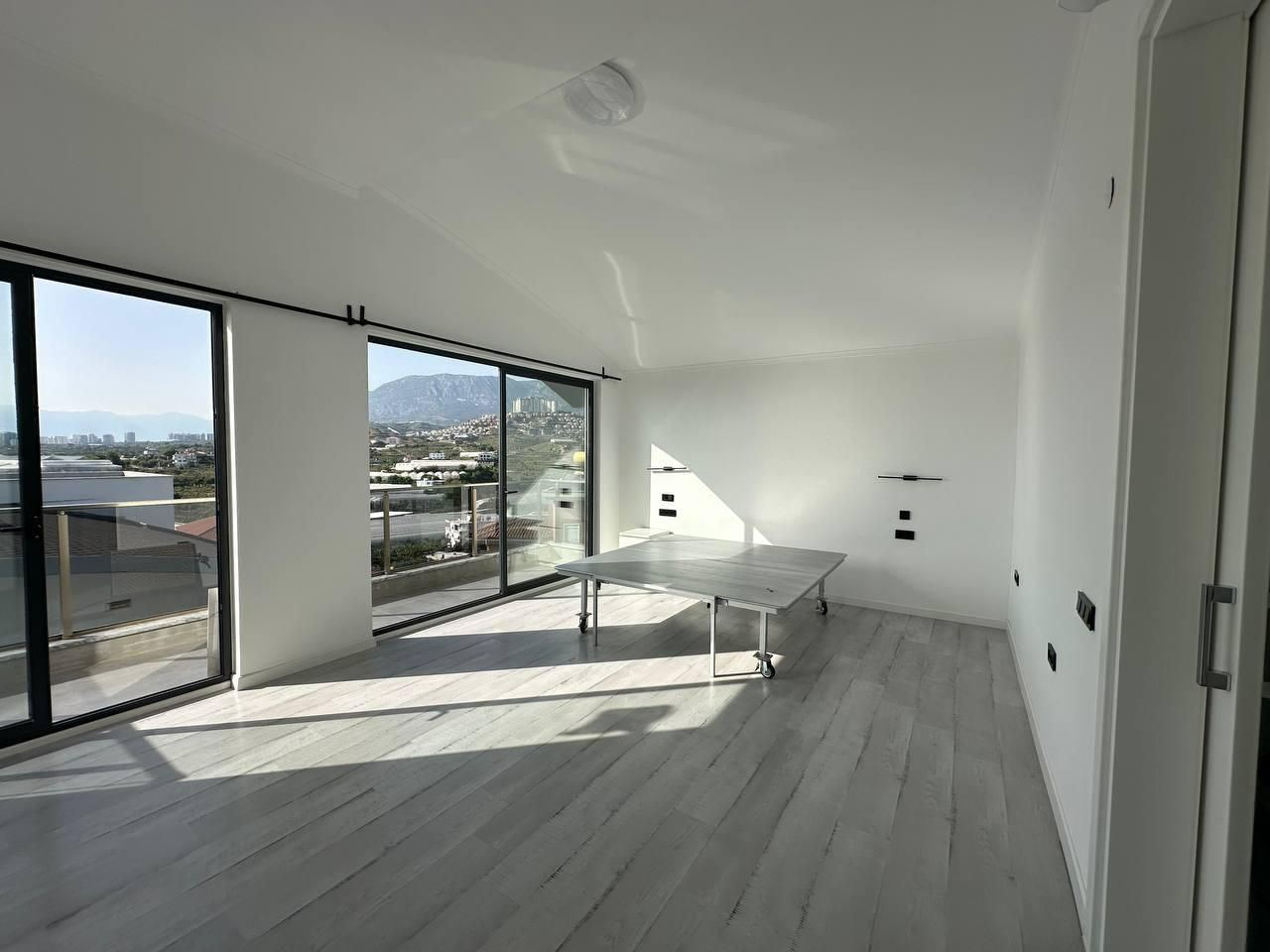ALANYA KARGICAK’TA LÜKS DENİZ MANZARALI 3+1 PENTHOUSE