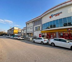 İZMİT KAVANİUM ÇARŞI İŞ MERKEZİNDE SATILIK 85 m² DÜKKAN