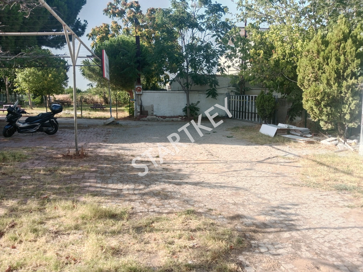 Property-photo