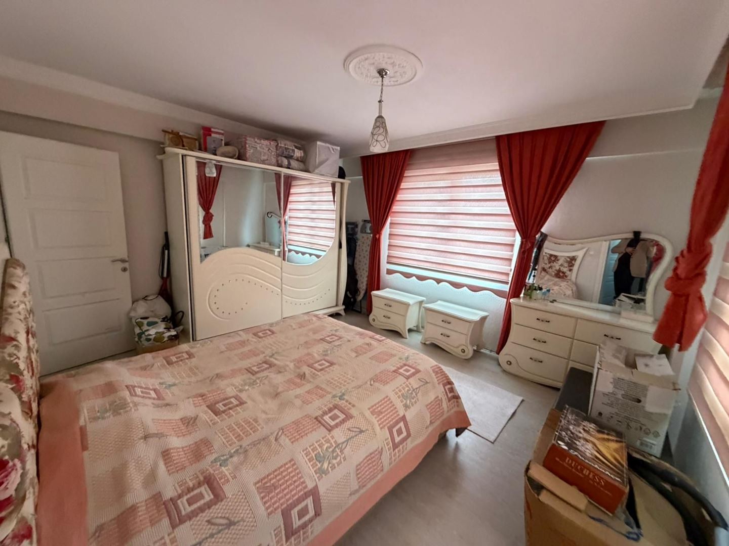 Property-photo