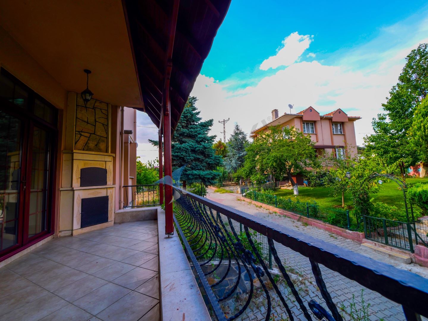 Property-photo