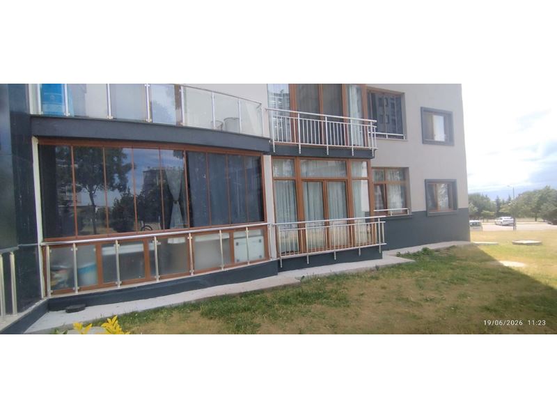 Emlak Konutları Kirazpınar'da 155 m² 4+1 Satılık GENİŞ Daire