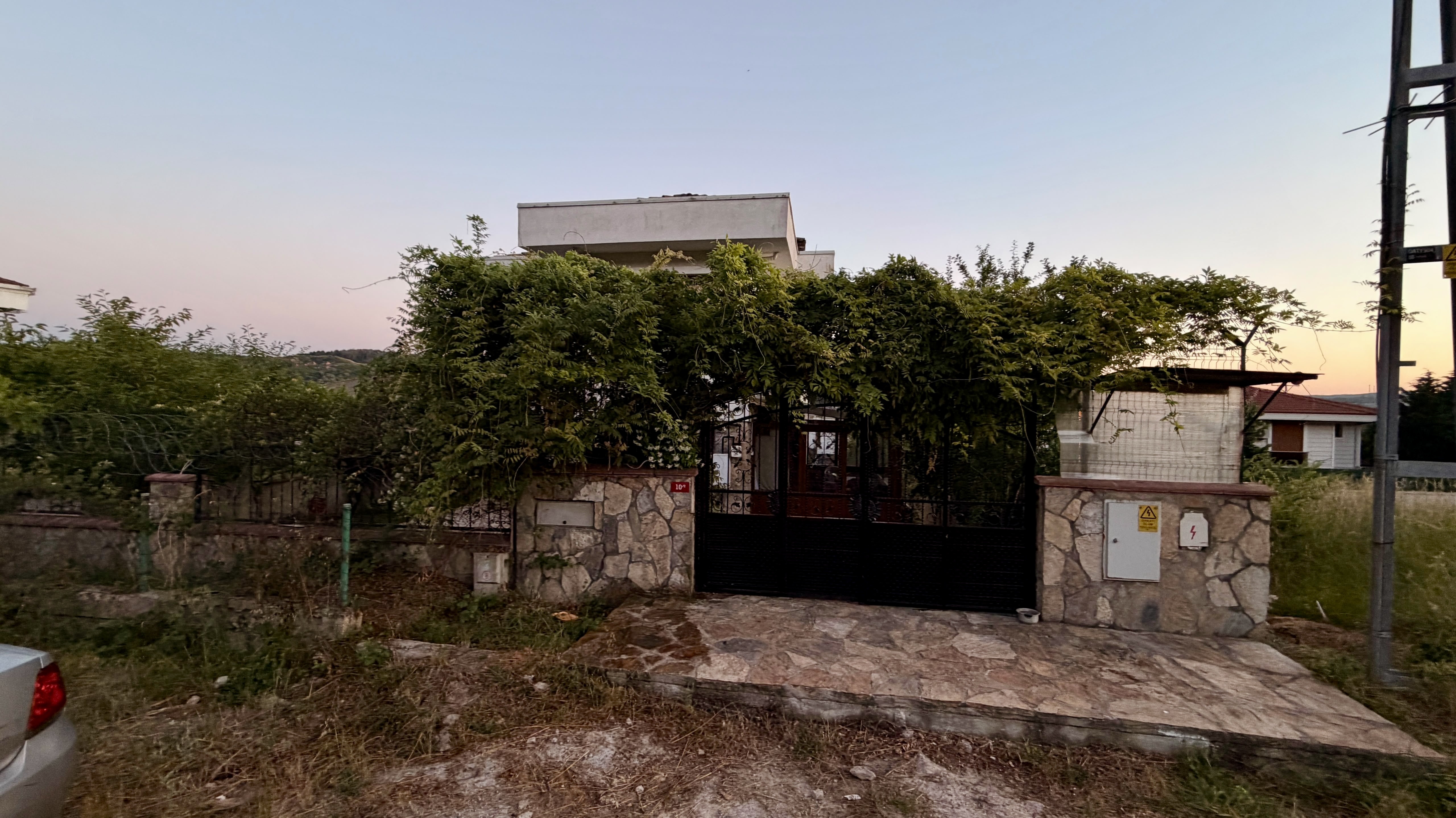 Property-photo