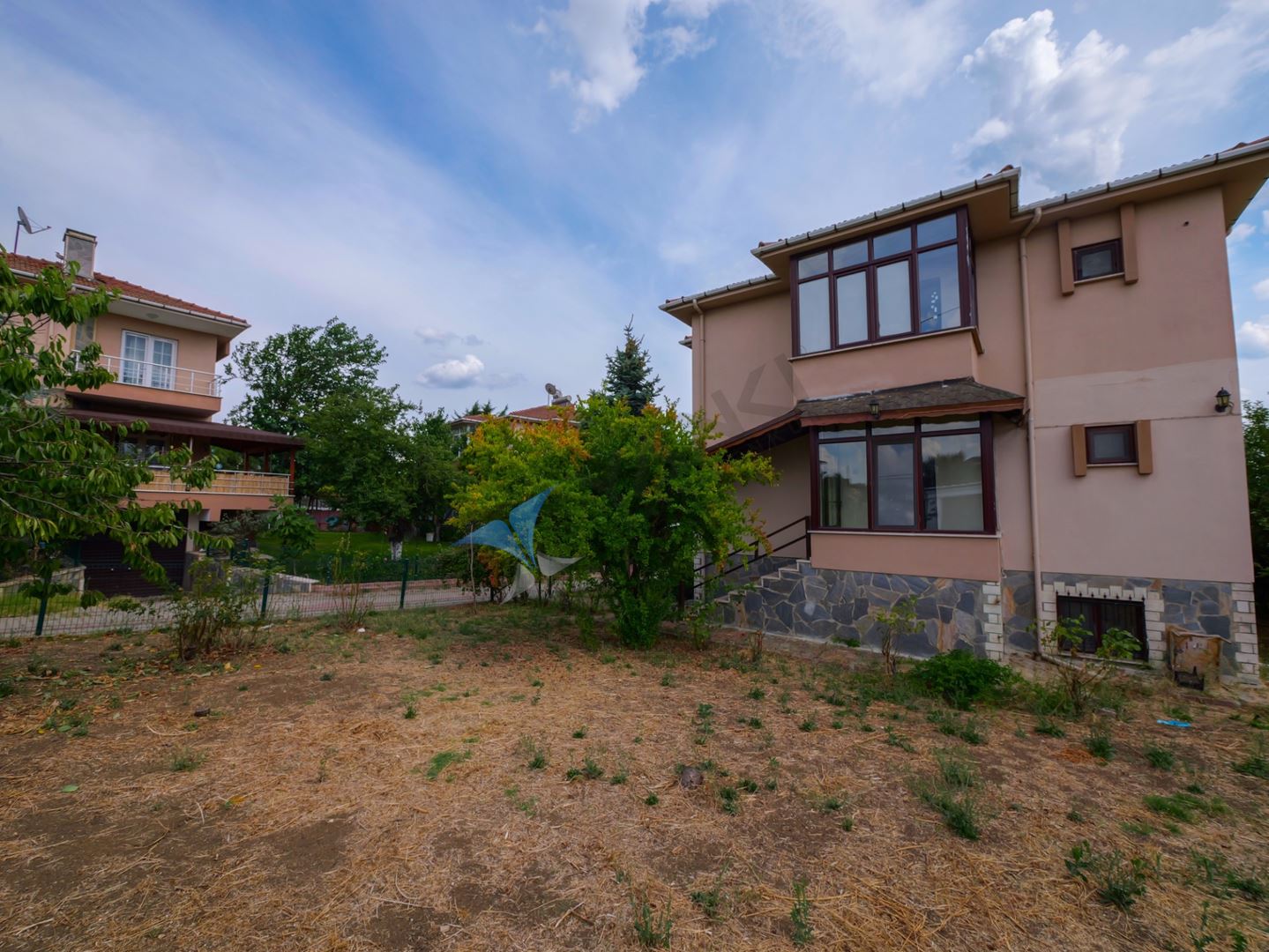 Property-photo