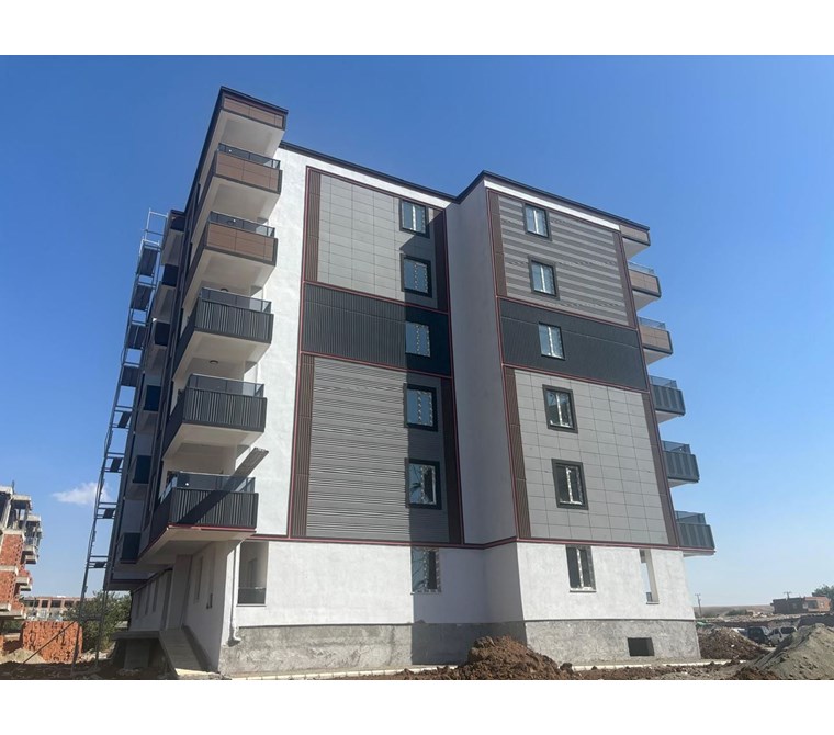 KÖRÜKTE SATILIK 2+1 LÜX YÜKSEK GİRİŞ