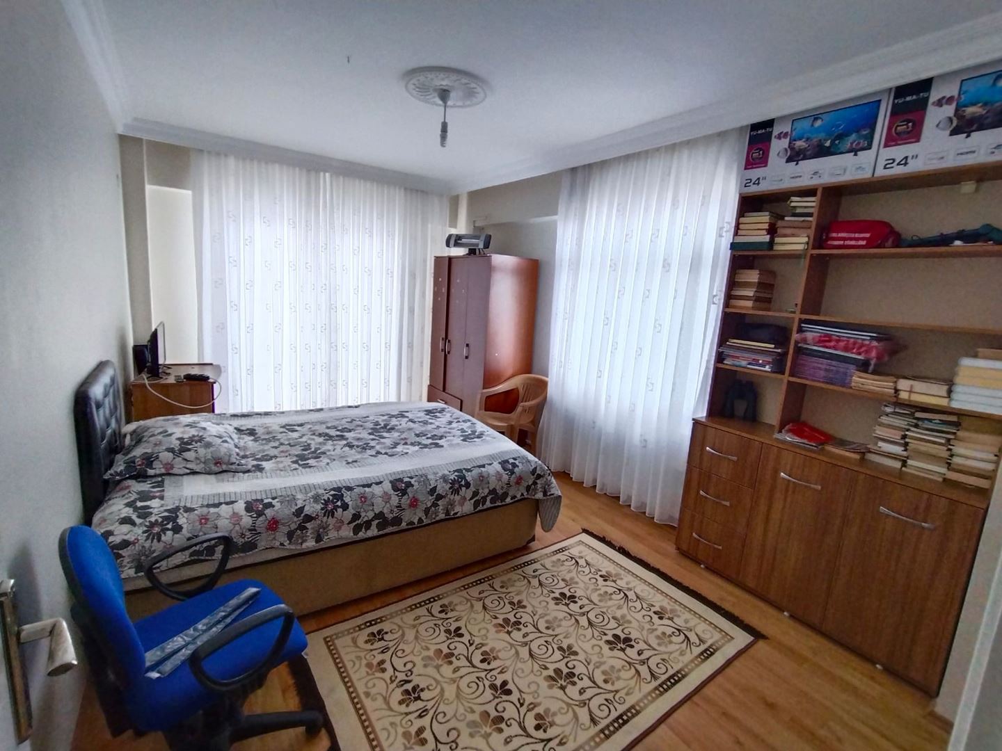 Property-photo