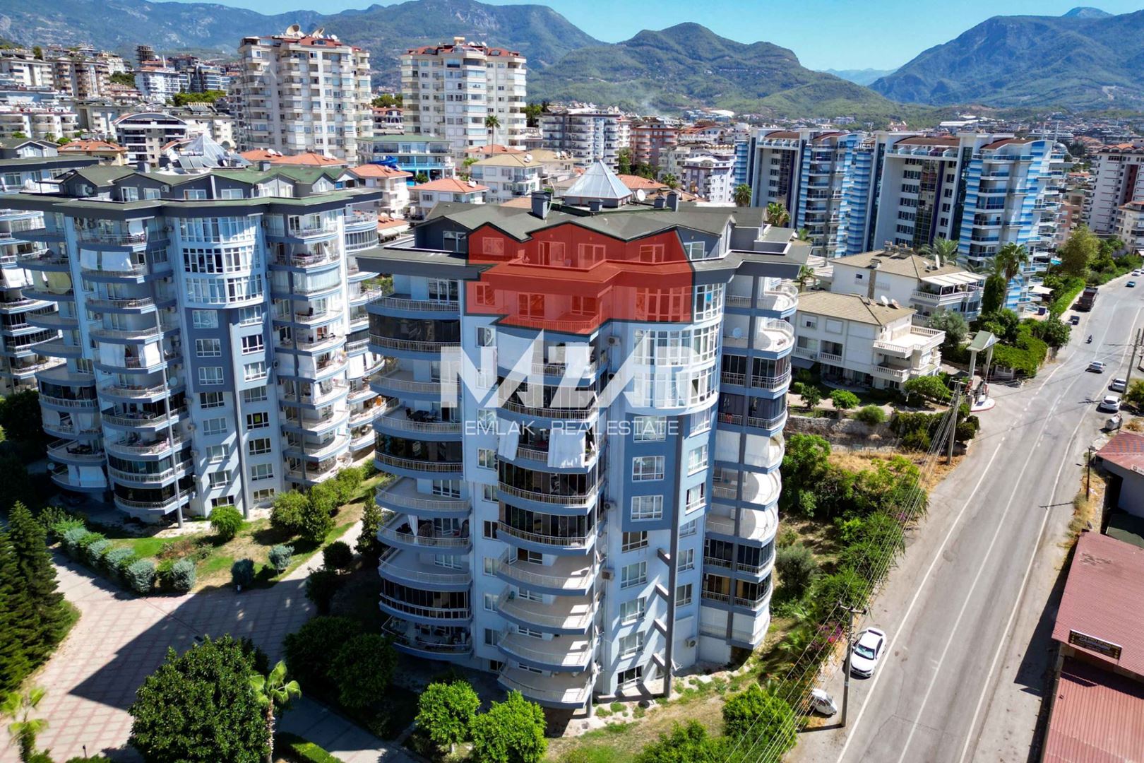 Alanya Cikcilli’de Satılık 4+1 Dubleks Daire - 200 m2 · 4