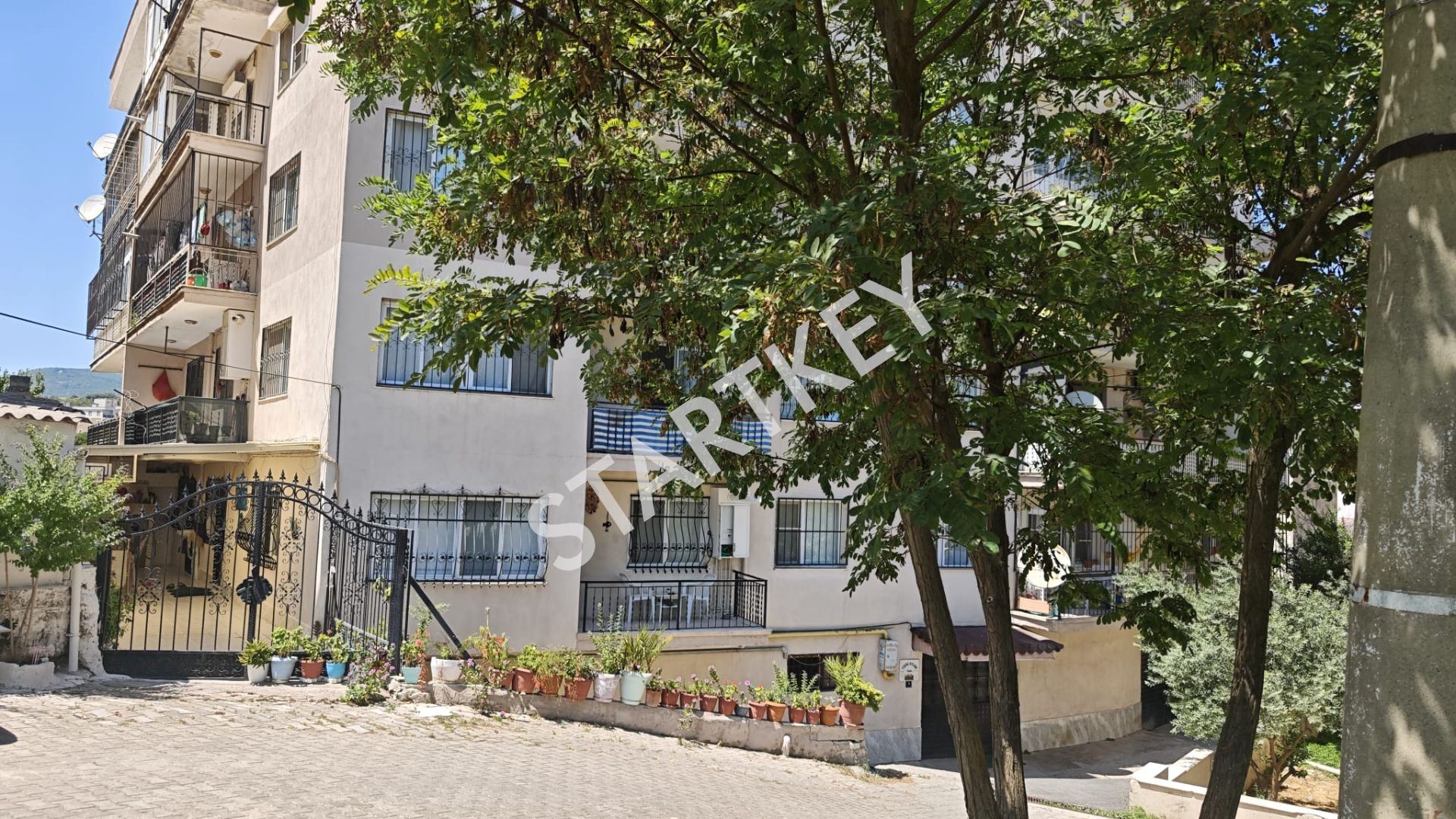 Property-photo