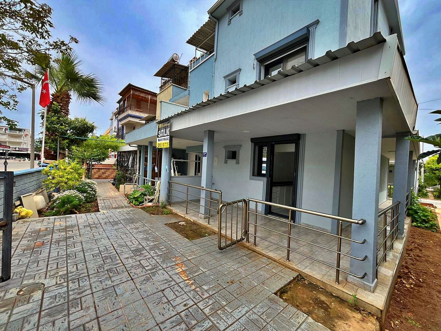Property-photo