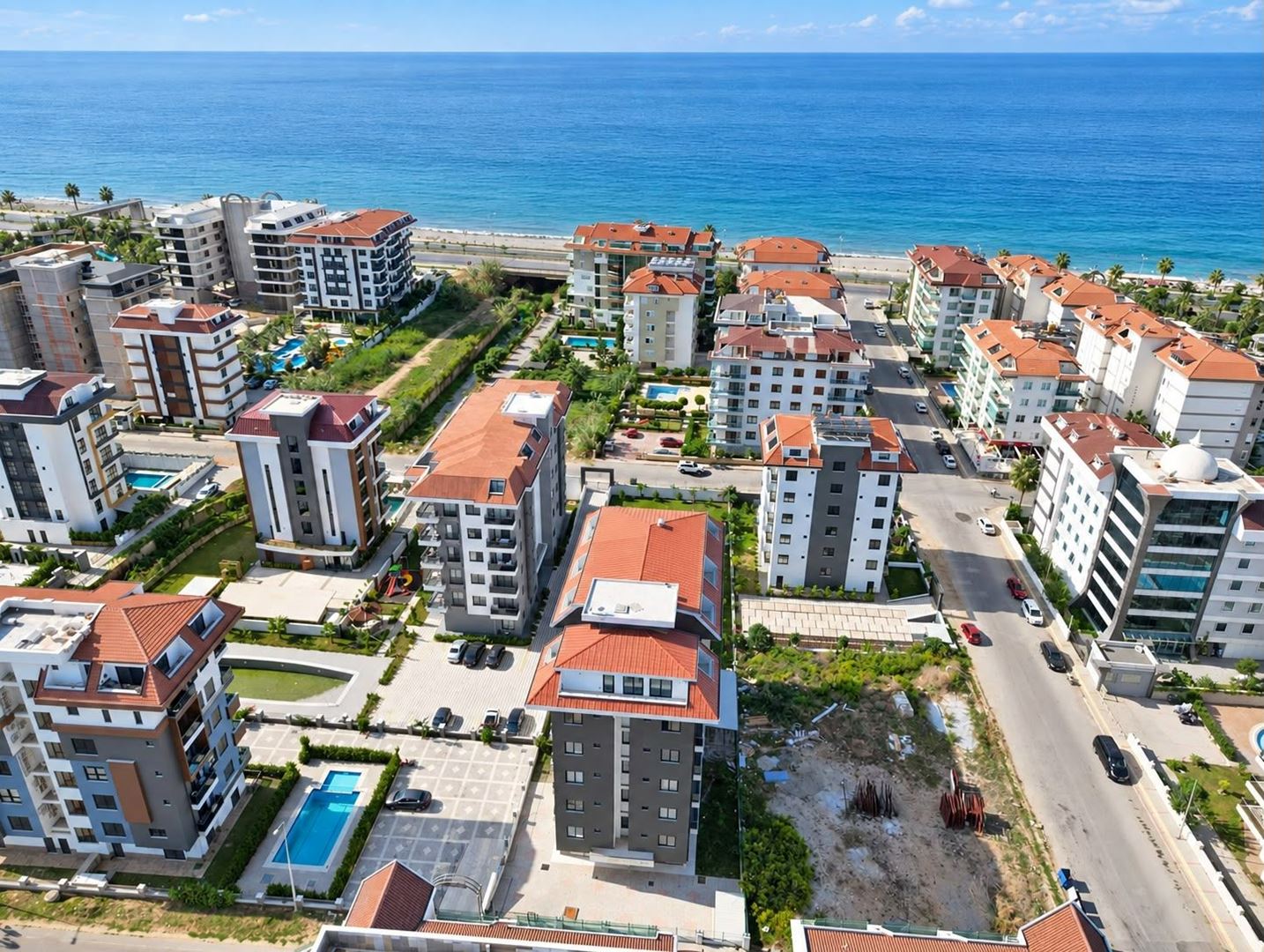 FURNISHED 1+1 APARTMENT 200 M FROM THE SEA IN ALANYA KESTEL
