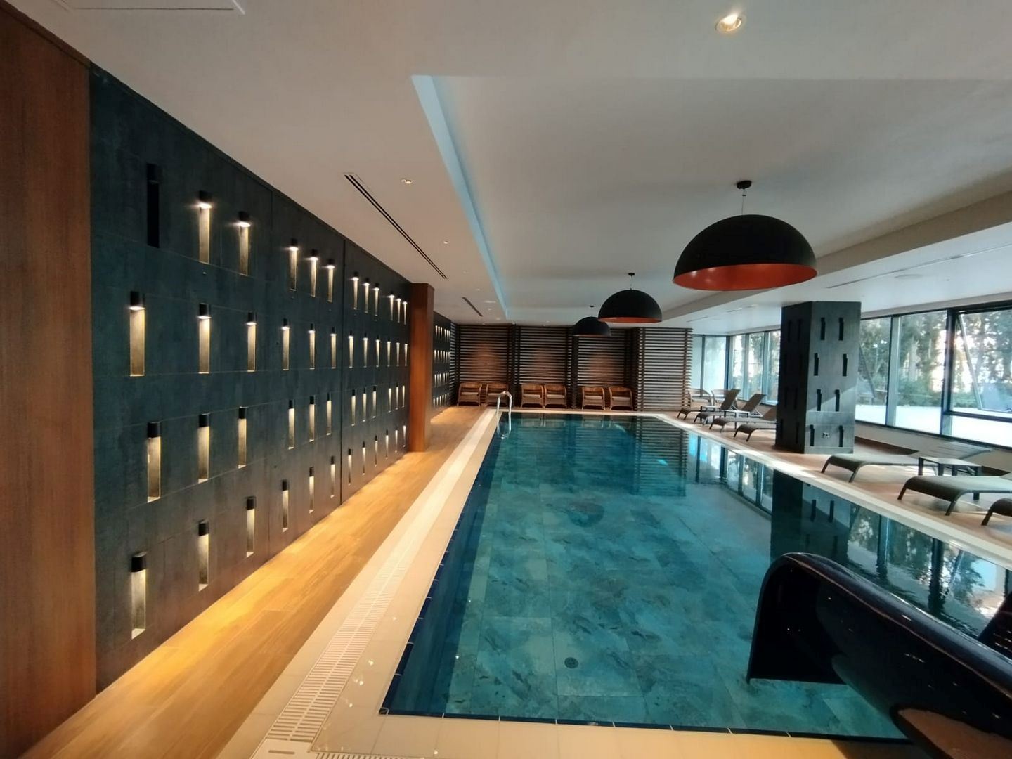 ALANYA MAHMUTLARDA DENİZE SIFIR SİTE İCERİSİNDE SATILIK 1+1 DAİRE