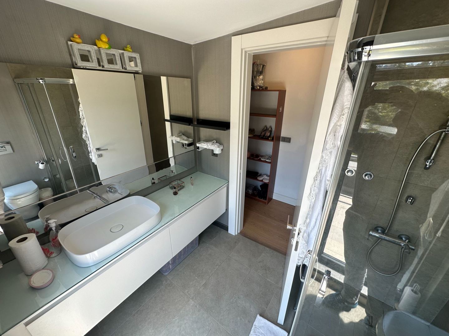 Property-photo
