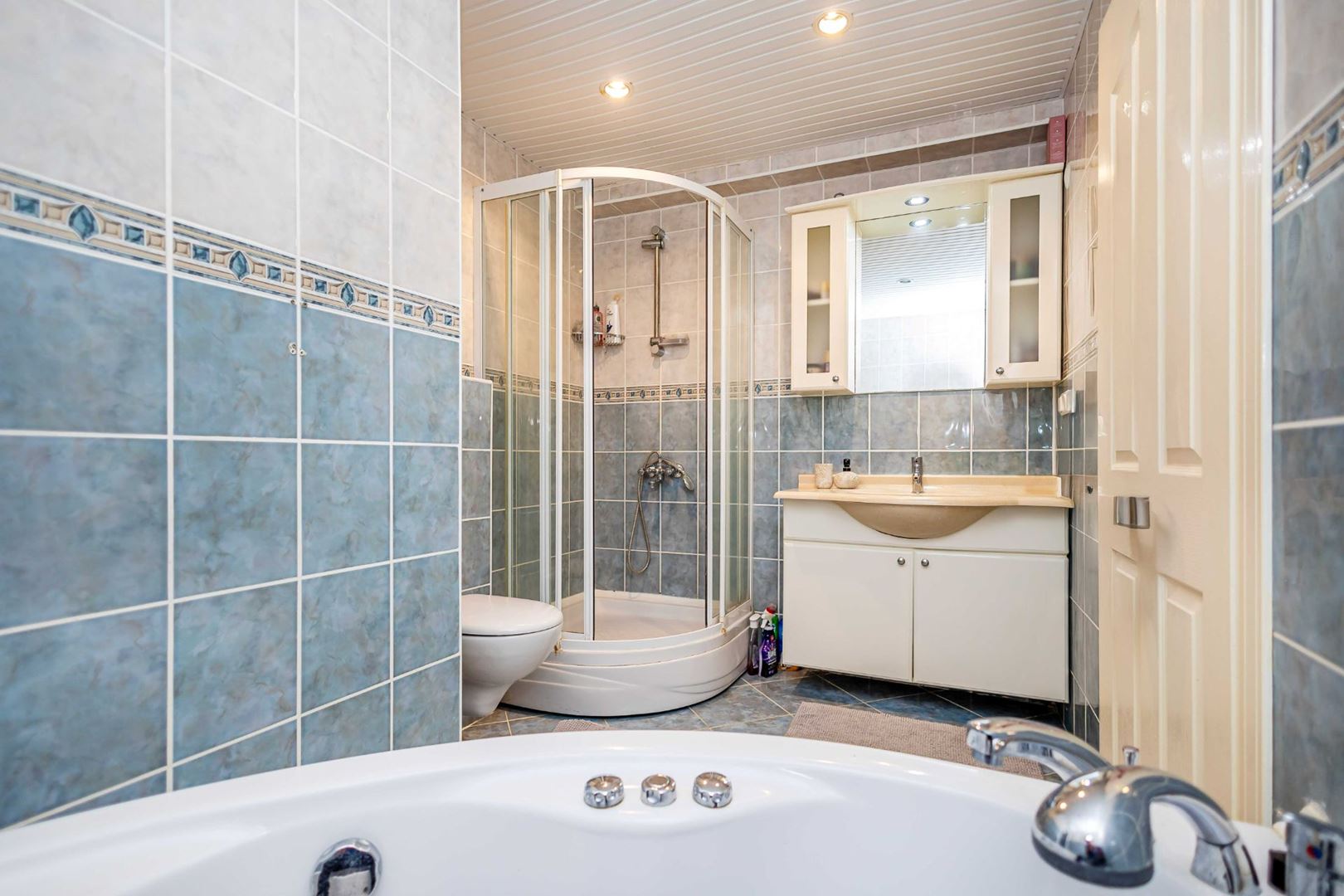 Property-photo