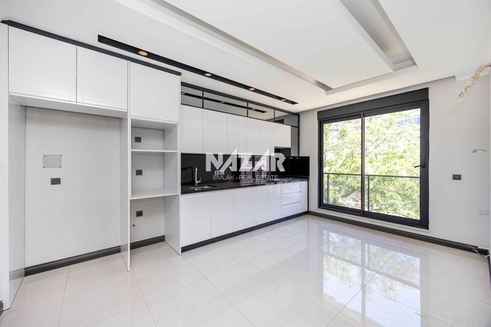 Alanya Büyükhasbahçe’de Satılık 5+1 Çatı Dubleks Daire