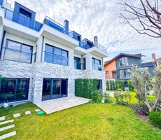 ZEKERİYAKÖY'DE SİTE İÇERİSİNDE 5+1 SATILIK SIFIR VİLLALAR!