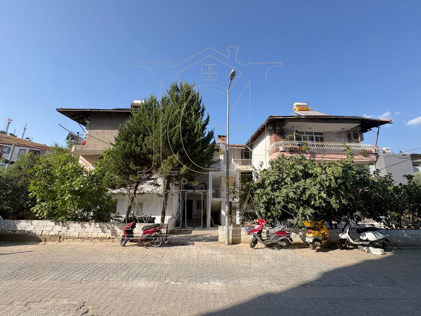 Property-photo