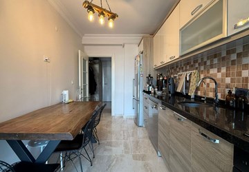 Bağcılar Güneşli Mah Site içinde Satılık Daire 2+1