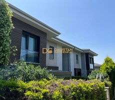 ASMALİ BAHÇEŞEHİRDE SATILIK 4+1 ÜST KW VİLLA
