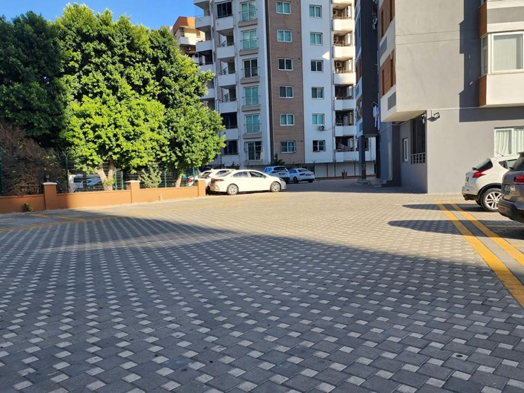 ESRA AKKAYADAN SOSYAL DONATILI SİTEİÇERİSİNDE 3+1 SATILIK DAİRE