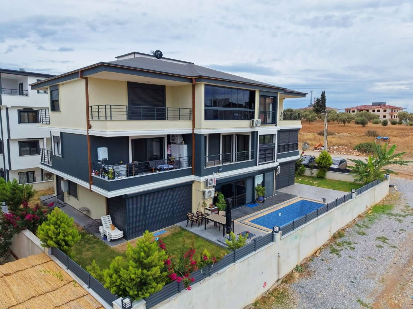 Property-photo