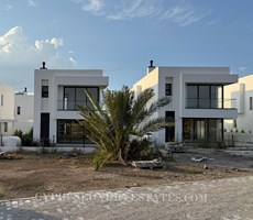 KIBRIS GIRNE BOGAZDA 3+1 TAM MUSTAKIL TURK TAPULU YENI LUXURY SPORTS VILLALAR !