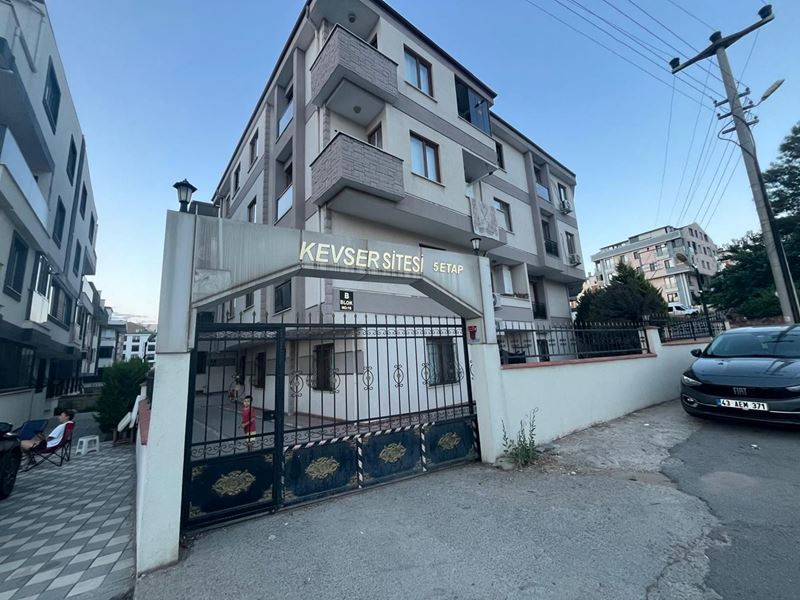 Site içinde çift girişli 2 daire kullanılan 4+1,5 Dubleks
