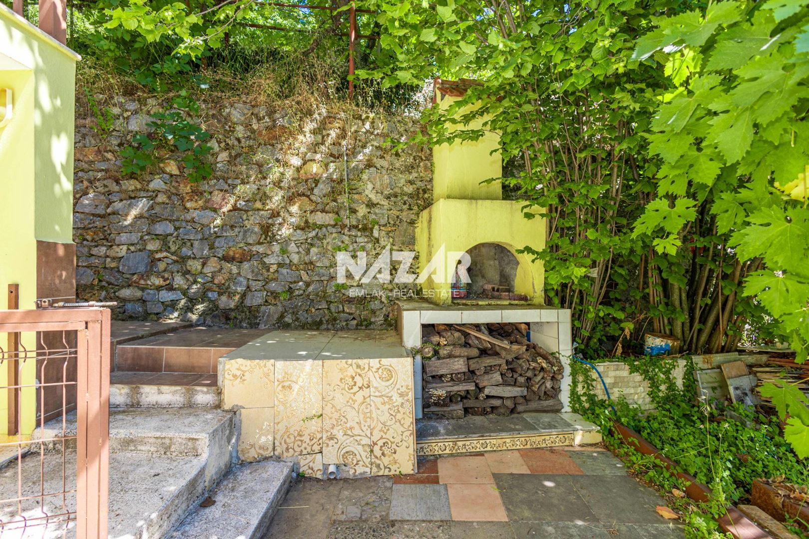 Property-photo