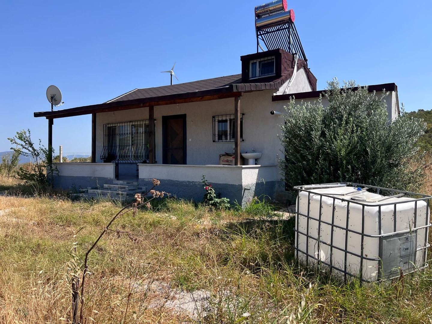 ŞENER GYD'DEN KÖY YERLEŞİM YERİNE YAKIN ERİK BAHÇELİ BAĞ EVİ