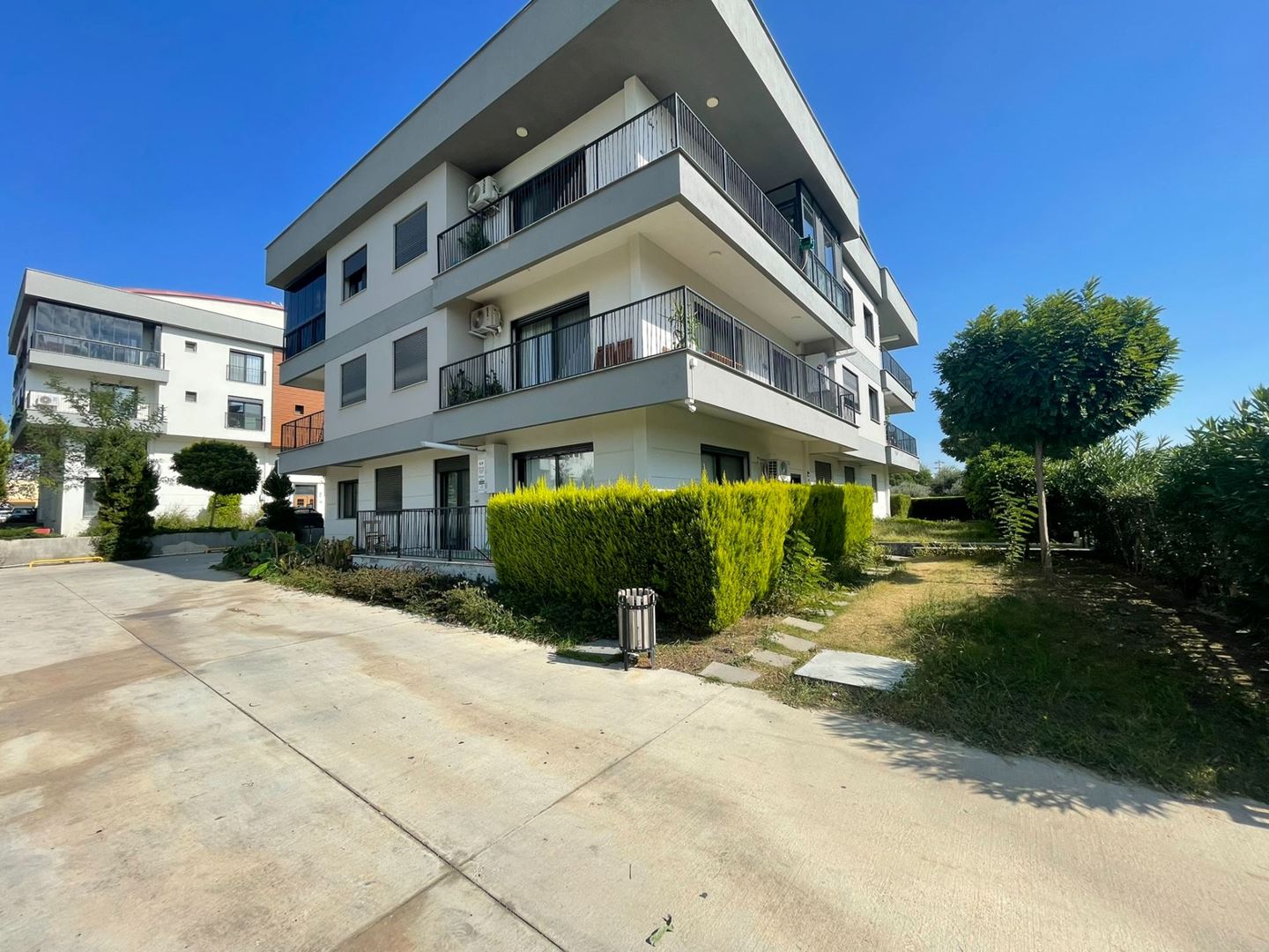 Property-photo