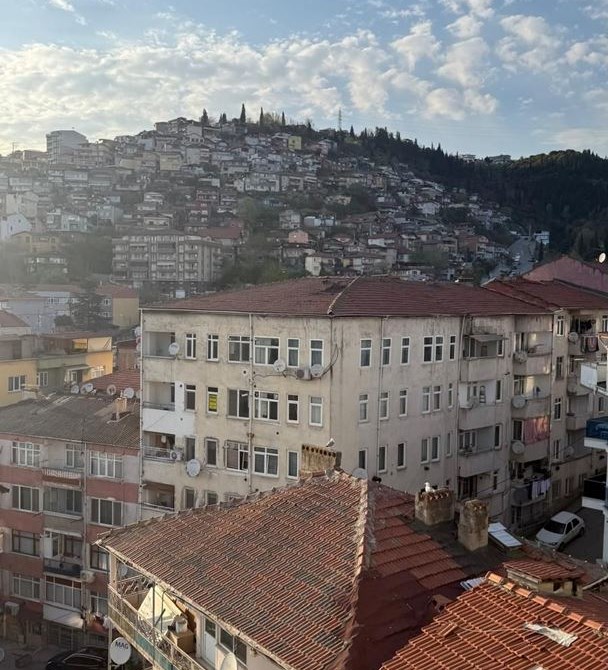 İZMİT CEDİT'TE DENİZ VE ŞEHİR MANZARALI 3+1SATILIK DUBLEKS DAİRE