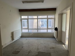 TEKIRDAĞ ERTUĞRUL MAHALLESINDE İŞYERI KULLANIMINA UYGUN 3+1 DAIRE