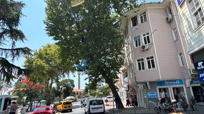 TEKİRDAĞ YAŞAR KONAK İŞ MERKEZİNDE 25 M2 SATILIK OFİS