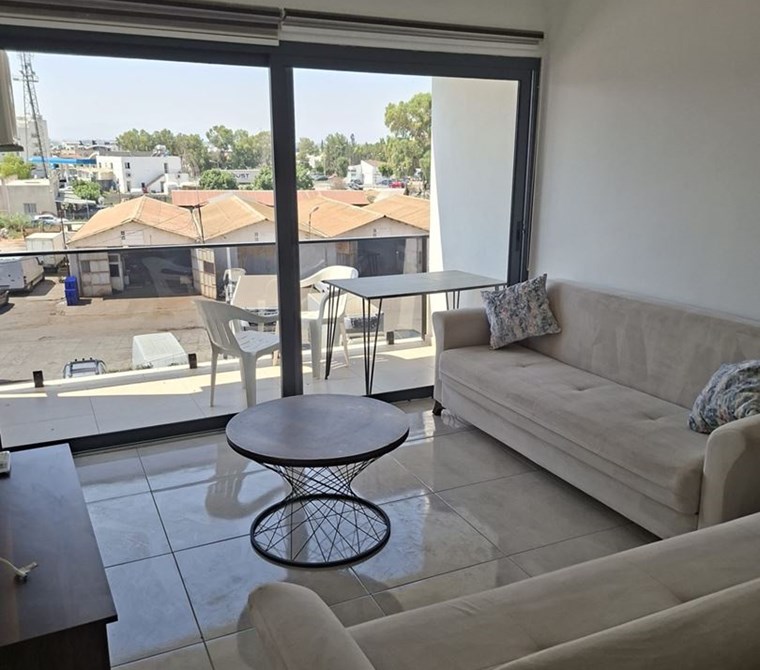 Gönyeli’de kiralık 2 + 1 daire