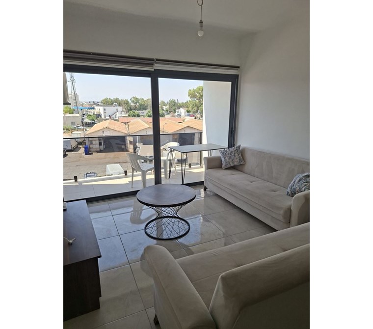 Gönyeli’de kiralık 2 + 1 daire