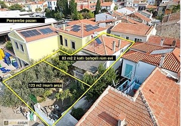 ALTIN EMLAKTAN AYVALIK MERKEZDE MÜSTAKİL EV VE EV ARSASI