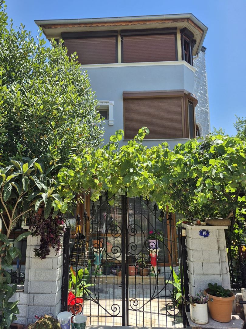 Property-photo