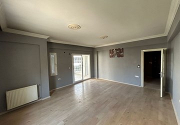 ALTIN EMLAK'tan Atakent Sitesinde Satılık 3+1 Daire !