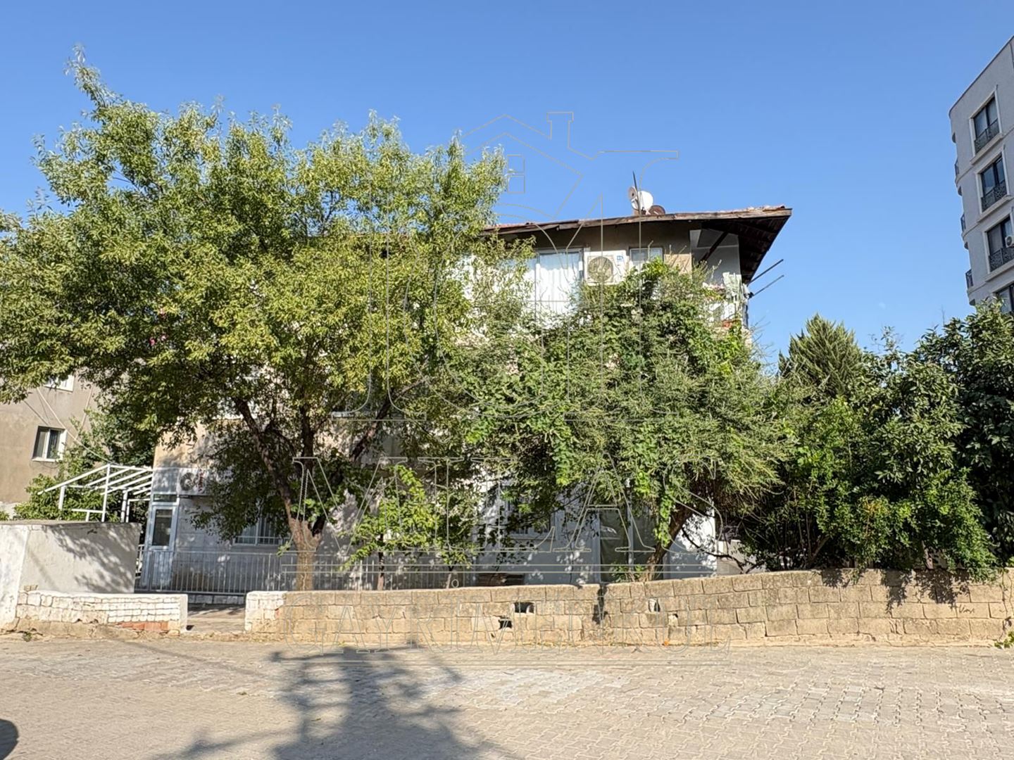 Property-photo