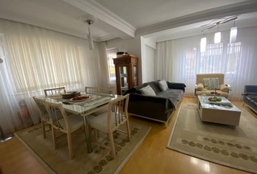 ATAŞEHİR İNÖNÜ'DE CADDEYE YAKIN BAKIMLI 3+1 SATILIK DAİRE