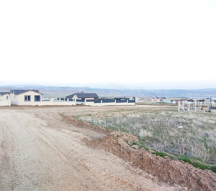 Kırıkkale Hacılar Baraj manzaralı satılık 500 m2 Arsa