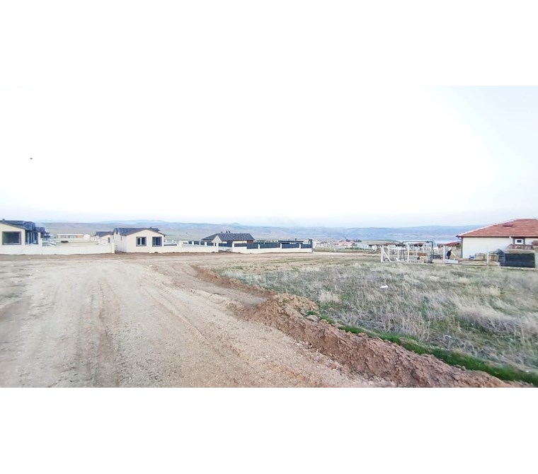 Kırıkkale Hacılar Baraj manzaralı satılık 500 m2 Arsa