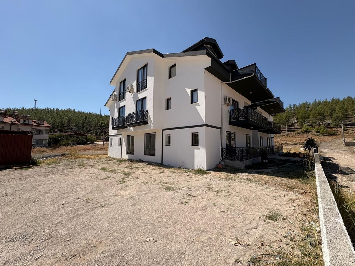Property-photo