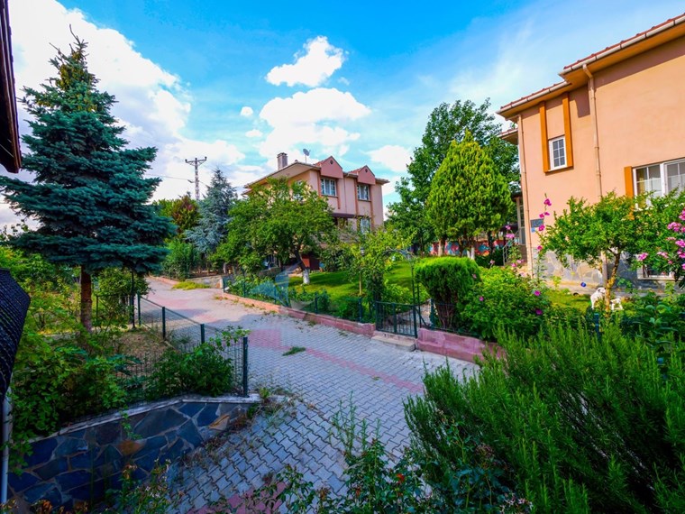 Tekirdağ Süleymanpaşa'da NKÜ yakını Site İçinde Satılık Müstakil Villa