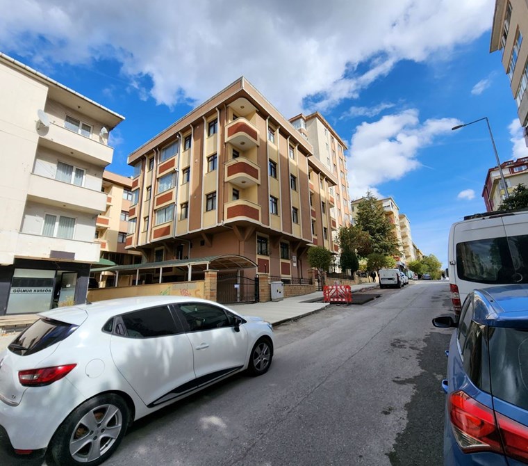 ÜMRANİYE ATAKENT KİRALİK 2+1 DAİRE