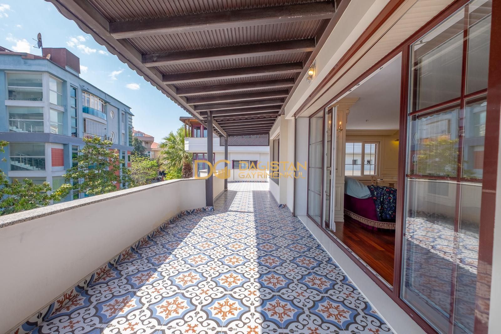 Property-photo