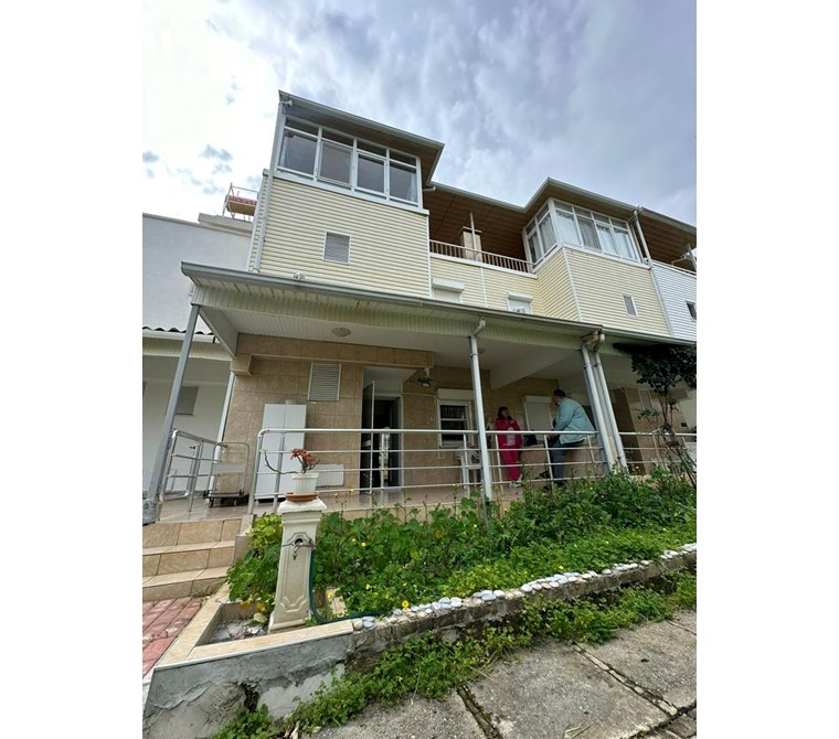 🏡 Antalya Alanya Türkler Bölgesinde Satılık 2+1 Dubleks Villa