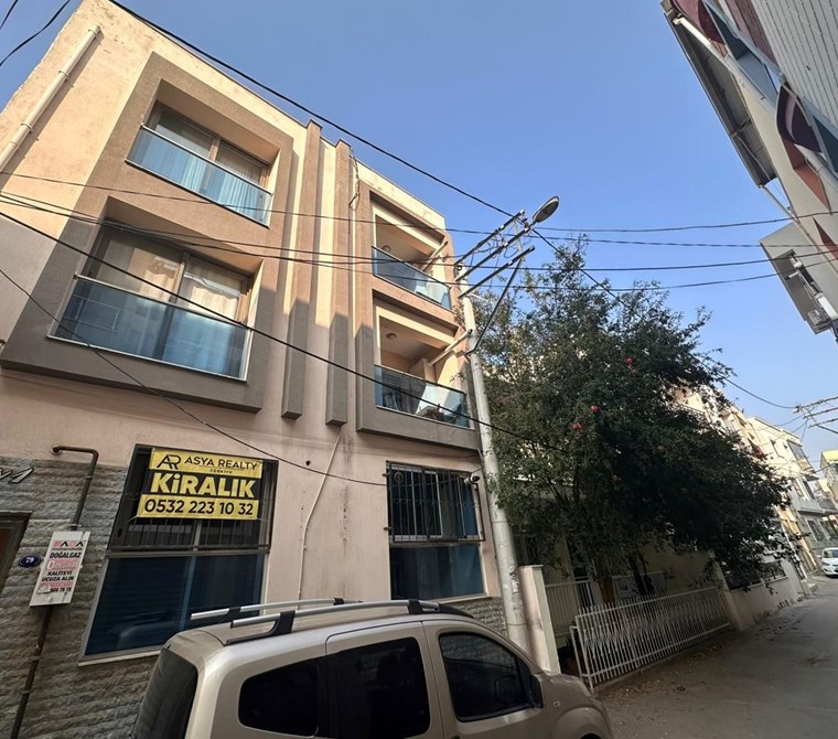 Karşıyaka Yeni Girne Kiralık 2+1 Daire