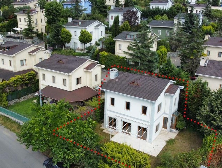 Gençevler Sitesi'nde Satılık 6+1 610 m² Satılık Villa