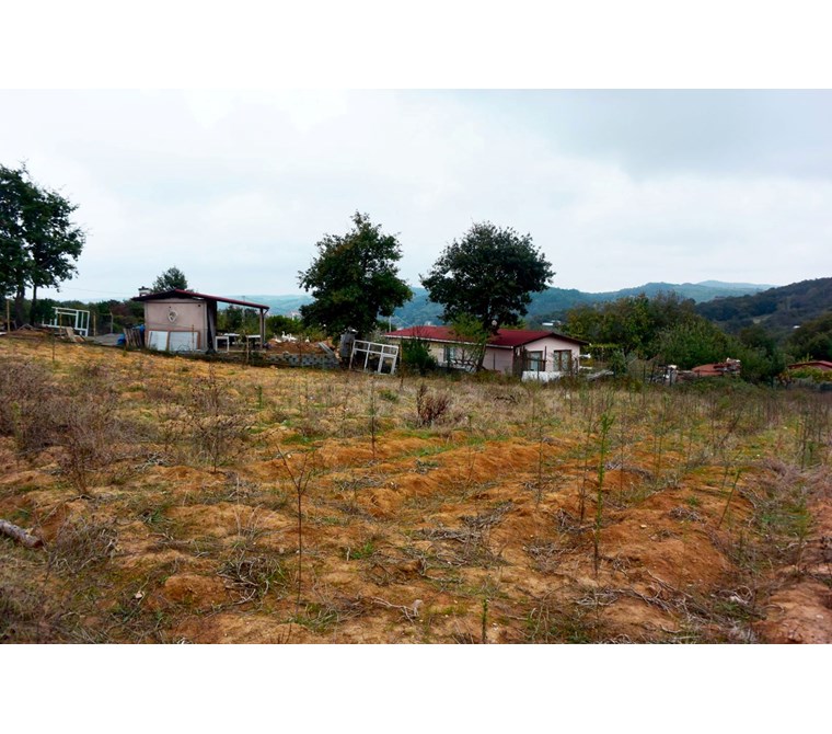 Gümüşdere'de Doğa Manzaralı Satılık Tarla